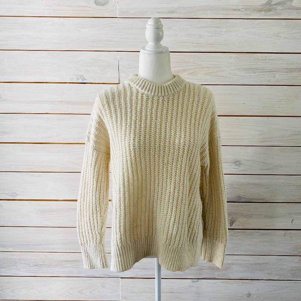 Aerie Long Sleeve Crew Neck Sweater